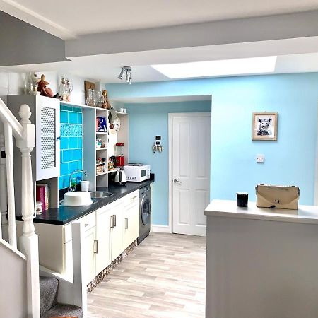 Stay In The Heart Of York At The Hampden - Free Parking - York Holiday Home Zewnętrze zdjęcie