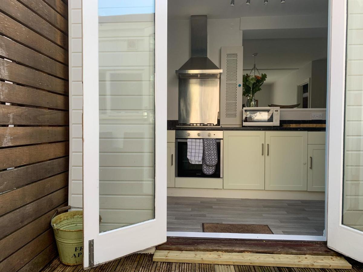 Stay In The Heart Of York At The Hampden - Free Parking - York Holiday Home Zewnętrze zdjęcie
