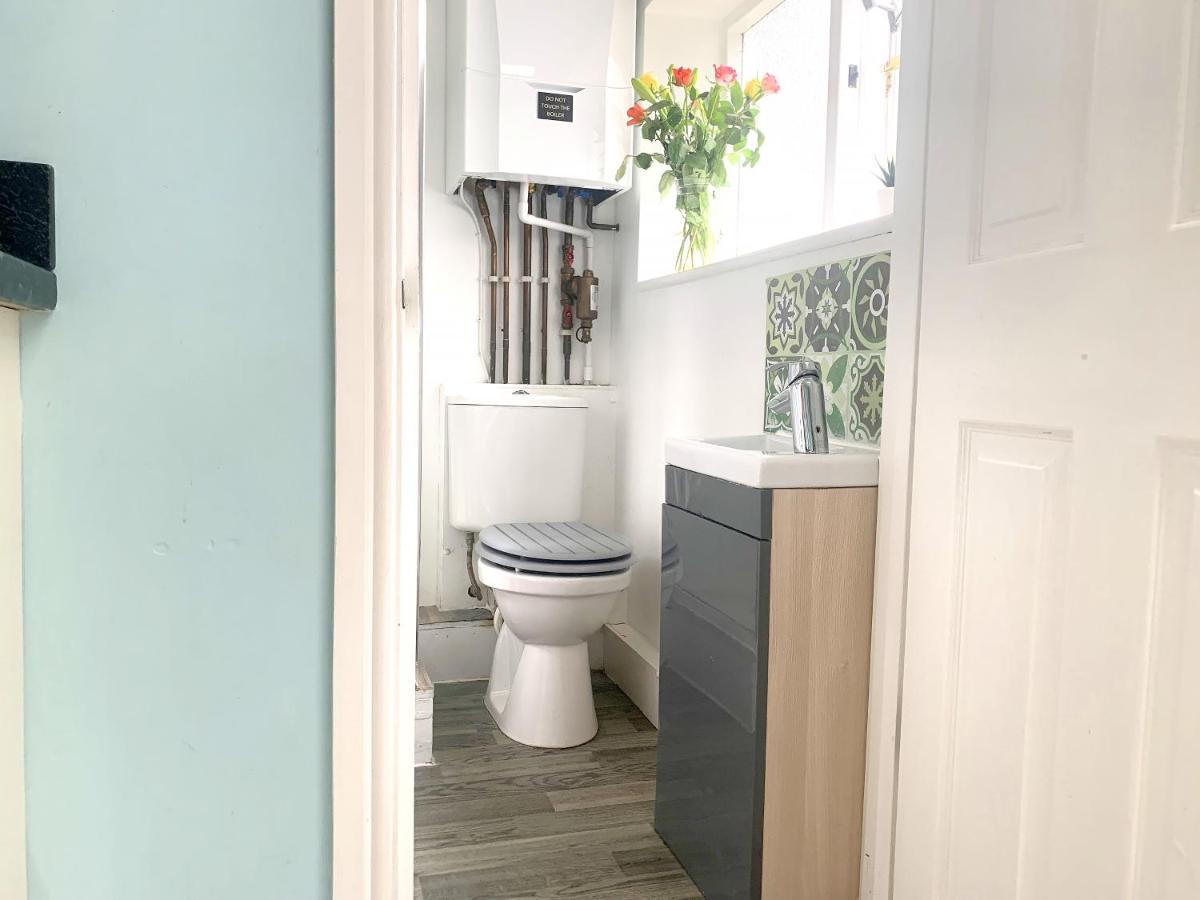 Stay In The Heart Of York At The Hampden - Free Parking - York Holiday Home Zewnętrze zdjęcie