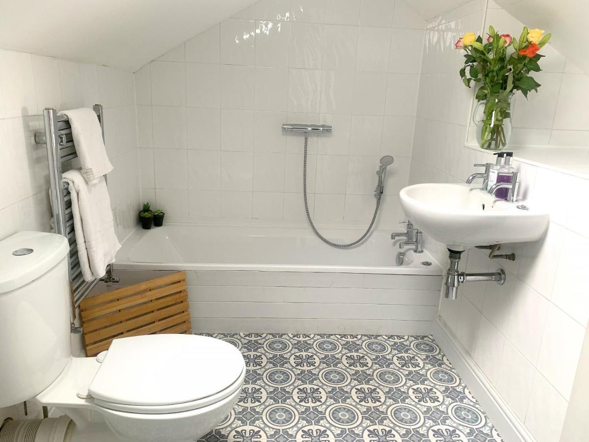 Stay In The Heart Of York At The Hampden - Free Parking - York Holiday Home Zewnętrze zdjęcie