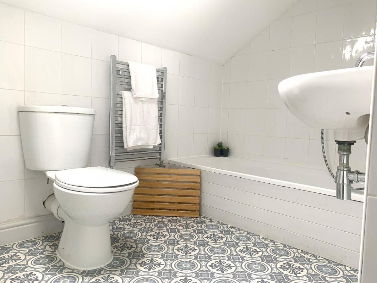 Stay In The Heart Of York At The Hampden - Free Parking - York Holiday Home Zewnętrze zdjęcie