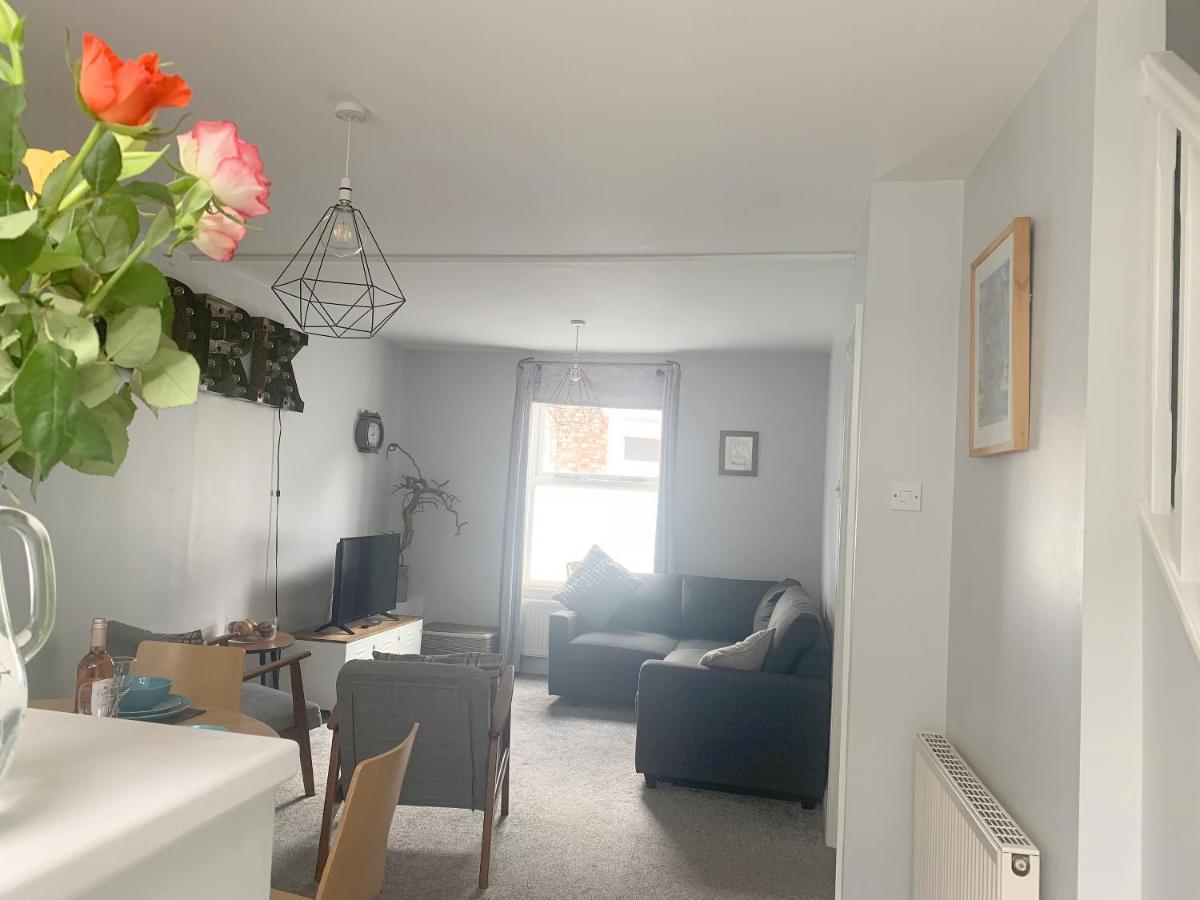 Stay In The Heart Of York At The Hampden - Free Parking - York Holiday Home Zewnętrze zdjęcie