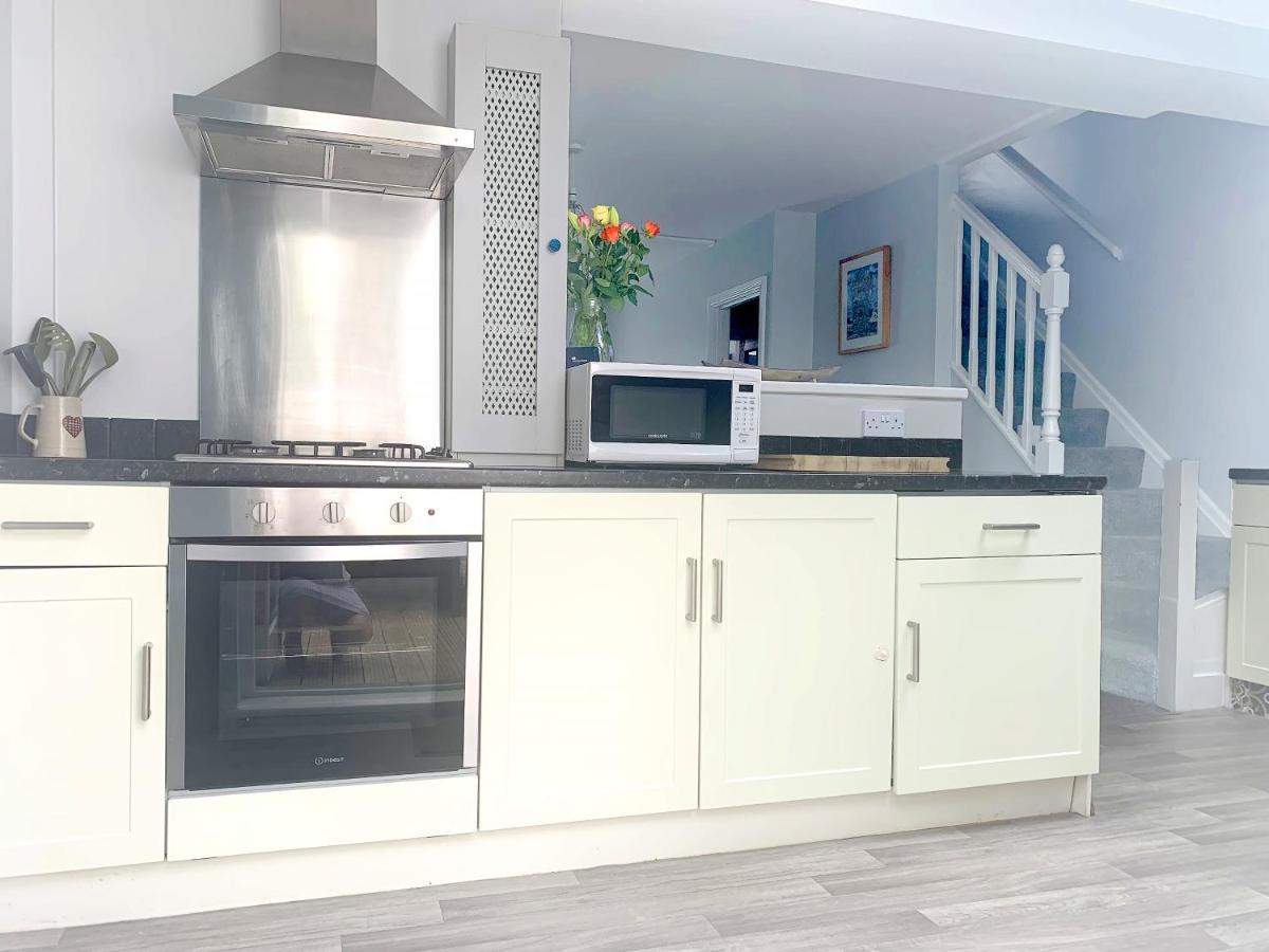 Stay In The Heart Of York At The Hampden - Free Parking - York Holiday Home Zewnętrze zdjęcie
